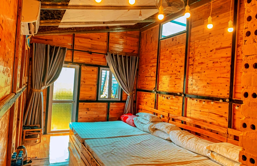 Nhà gỗ lớn homestay Bình Huy tại Mộc Châu